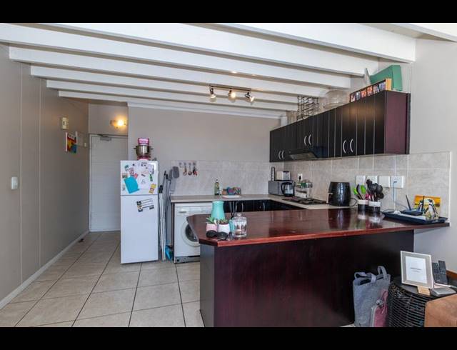 1 BEDROOM APARTMENT FOR SALE IN PLUMSTEAD